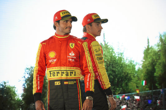 Carlos Sainz Ferrari unveils special suits 2023 Monza