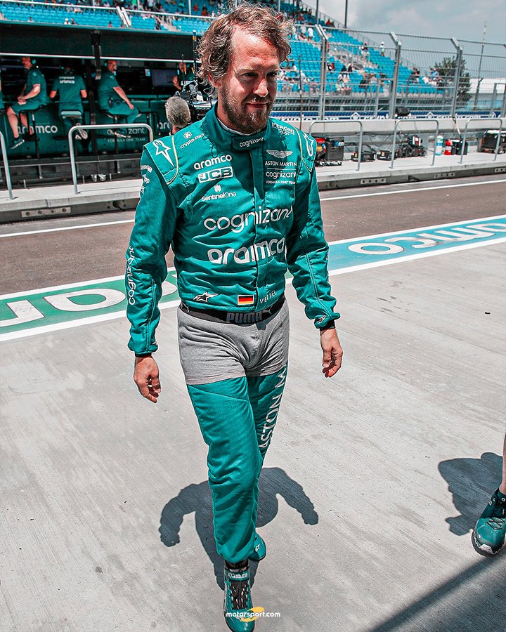 Sebastian Vettel Aston underwear suit 2022